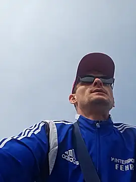 Snapshot of UpbeatXiphias chatting on 04-10-26, 01:05 UpbeatXiphias online show from 04-10-26, 01:05