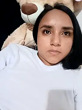 Valentina Narvaez online show from 05-11-26, 07:33
