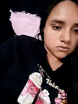 Valentina Narvaez online show from 05-12-26, 07:33