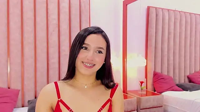 Snapshot of Zoe_Monrow chatting on 05-10-26, 12:10 Zoe Monrow online show from 05-10-26, 12:10