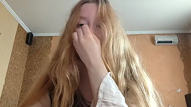 KateVibe 01 online show from 06-14-26, 02:24