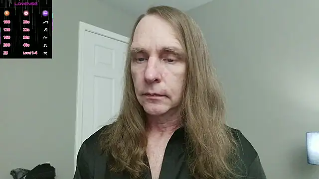 Magnus Luv online show from 07-04-26, 01:12