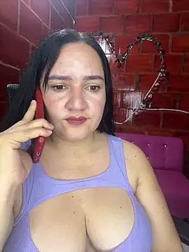 Snapshot of Fresita-12 chatting on 06-10-26, 06:23 Fresita-12 online show from 06-10-26, 06:23