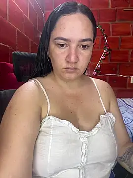 Snapshot of Fresita-12 chatting on 07-06-26, 09:39 Fresita-12 online show from 07-06-26, 09:39
