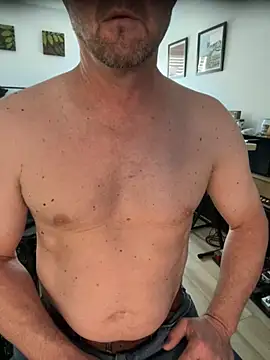 GeetarLuvver online show from 04-05-26, 05:32