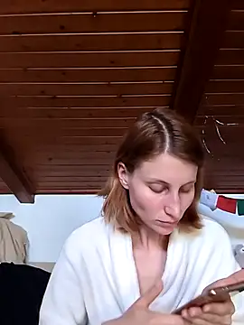 Julialexxxx online show from 04-30-26, 07:25