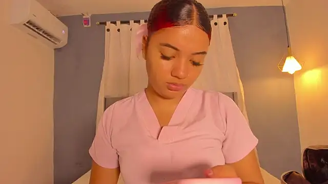 sweetkimmie  online show from 04-22-26, 11:23