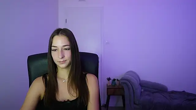 Crystalbrunette18 online show from 06-27-26, 06:24