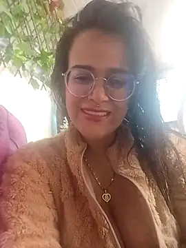 Snapshot of rochylinda chatting on 04-14-26, 07:53 rochylinda online show from 04-14-26, 07:53