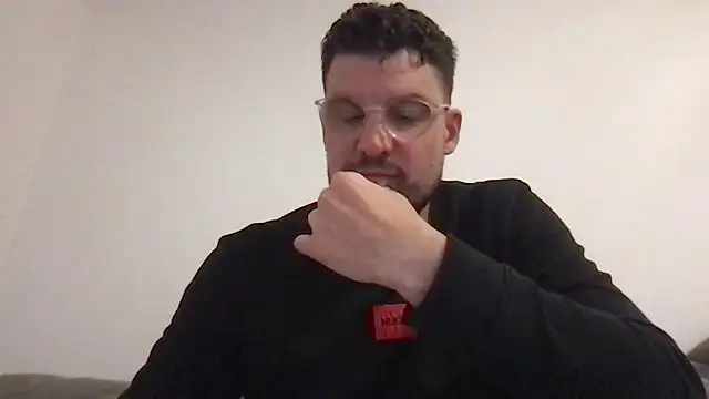 YoloNude online show from 04-25-26, 08:06