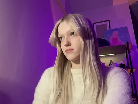 StellinaLuna online show from 04-18-26, 07:07