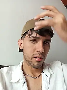 RodrigoColby2 online show from 05-15-26, 05:42