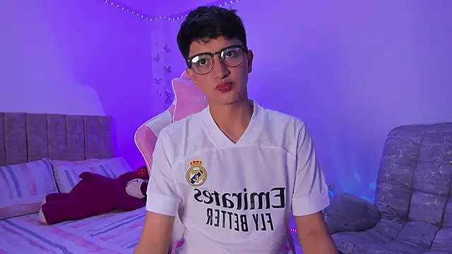 SaNti ll online show from 04-08-26, 02:22
