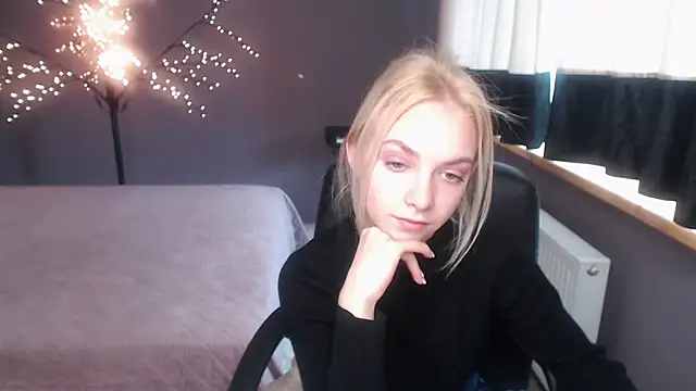 SonnySofia online show from 04-21-26, 11:49