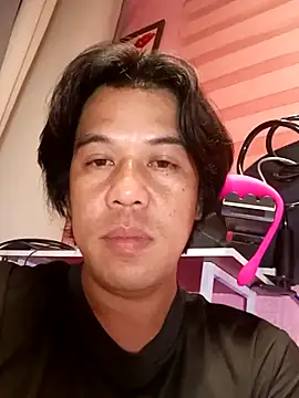 Snapshot of akiramoore chatting on 05-25-26, 12:22 akiramoore online show from 05-25-26, 12:22
