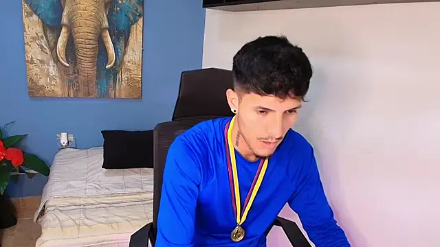 ALEXXXTREM69 online show from 04-18-26, 12:25
