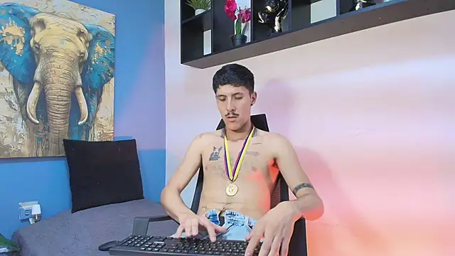ALEXXXTREM69 online show from 05-15-26, 12:28