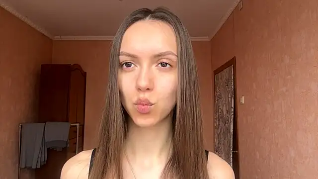 BrandyNorthcott online show from 04-21-26, 02:37