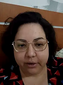 Monserratmontes online show from 04-12-26, 01:49