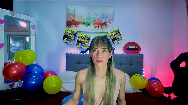 Snapshot of Lorena_sweet33 chatting on 06-17-26, 02:07 Lorena sweet33 online show from 06-17-26, 02:07