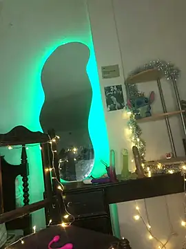 GeordiNovaX online show from 04-08-26, 11:59