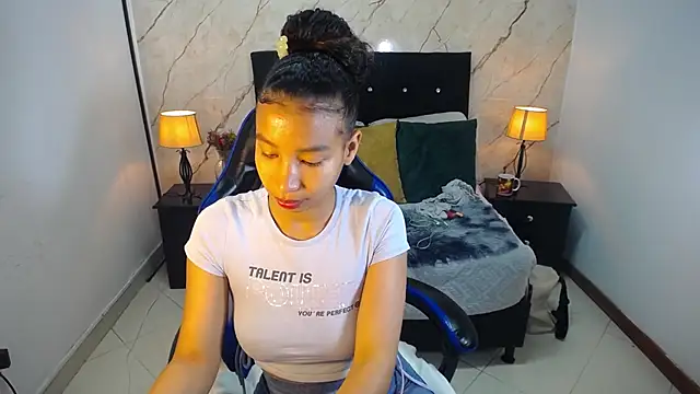 hasley cute online show from 05-14-26, 02:24