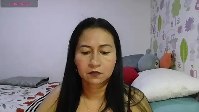 Snapshot of Tyna_b chatting on 07-26-26, 12:19 Tyna b online show from 07-26-26, 12:19