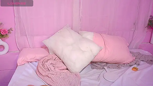 meganlust1 online show from 05-27-26, 09:12