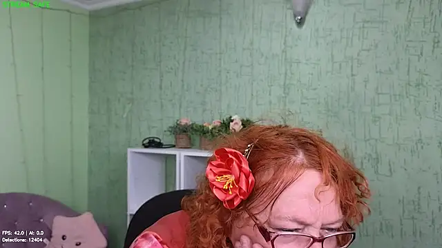 Fara Flutte online show from 07-25-26, 10:13
