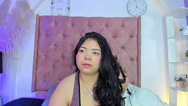 Snapshot of ROSELEI_ chatting on 06-15-26, 09:22 ROSELEI online show from 06-15-26, 09:22
