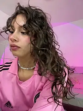 Dreanaa online show from 05-15-26, 07:54