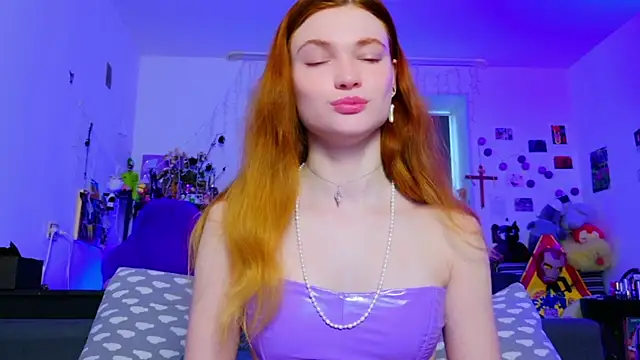 Snapshot of Annaroxann chatting on 06-17-26, 05:10 Annaroxann online show from 06-17-26, 05:10