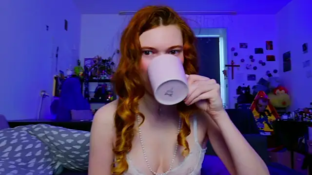 Snapshot of Annaroxann chatting on 07-16-26, 05:24 Annaroxann online show from 07-16-26, 05:24