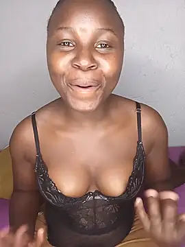 Snapshot of ladyD001 chatting on 05-15-26, 02:24 ladyD001 online show from 05-15-26, 02:24