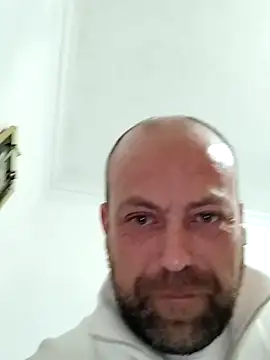 Snapshot of dkay80 chatting on 04-06-26, 10:44 dkay80 online show from 04-06-26, 10:44