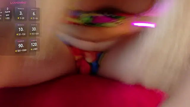 Snapshot of niiky_doll chatting on 04-15-26, 07:58 niiky doll online show from 04-15-26, 07:58