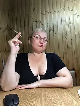 White-Chocolatte online show from 04-20-26, 04:54