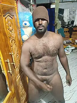 Snapshot of bigandhuge45 chatting on 06-17-26, 02:40 bigandhuge45 online show from 06-17-26, 02:40