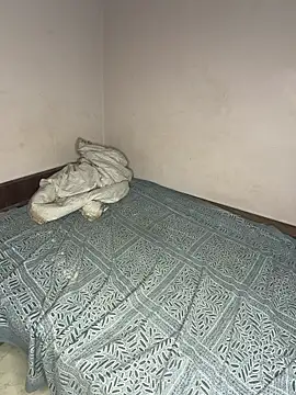 Love Birds00 online show from 04-24-26, 09:12