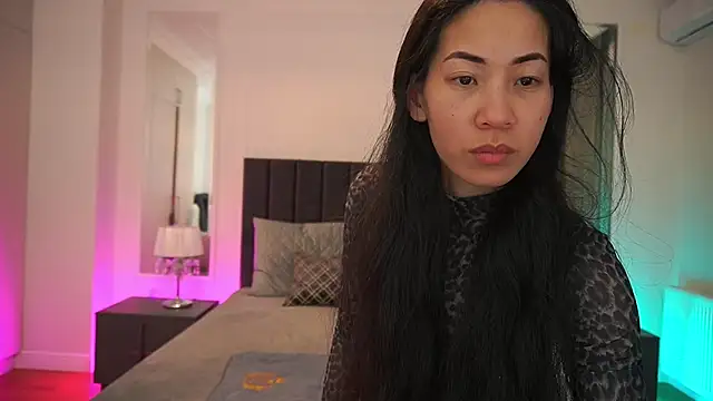 YunaYum online show from 04-23-26, 07:16