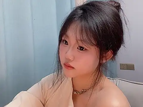 Lilababy00 online show from 04-10-26, 01:05