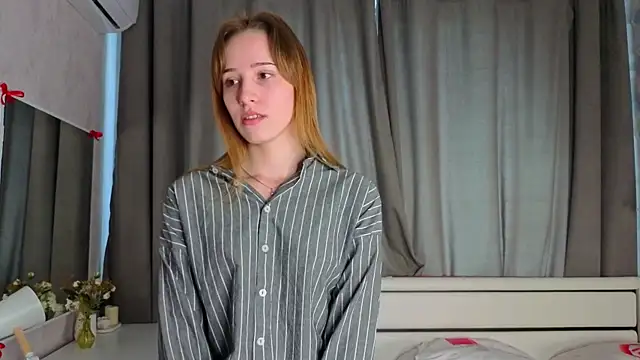 MitsuePostel online show from 04-23-26, 05:19