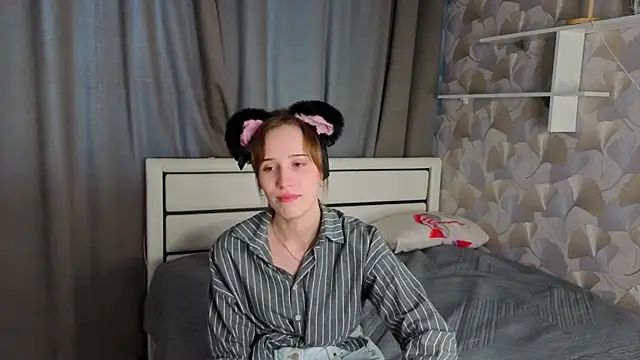 MitsuePostel online show from 04-23-26, 12:29