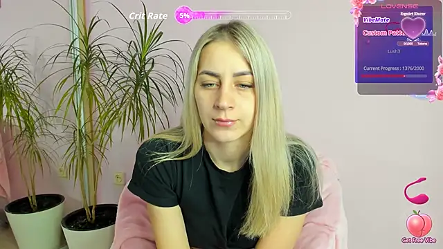 Monica Luno online show from 05-22-26, 01:24