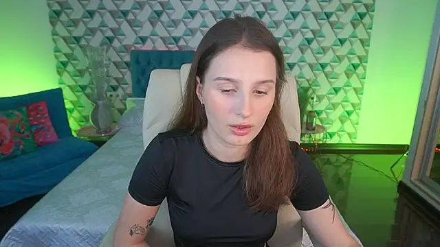 VikVikLove online show from 06-10-26, 07:57