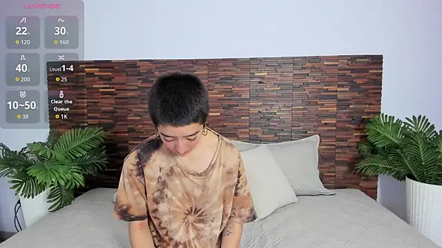 Atheena   online show from 04-13-26, 01:16