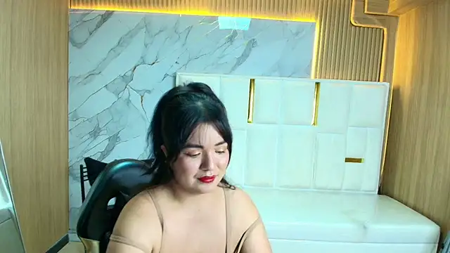 Snapshot of Sasha_tf chatting on 04-18-26, 08:20 Sasha tf online show from 04-18-26, 08:20