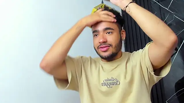 Snapshot of tyagofdef chatting on 04-07-26, 11:26 tyagofdef online show from 04-07-26, 11:26