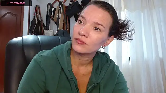 valery fitt online show from 04-17-26, 11:13