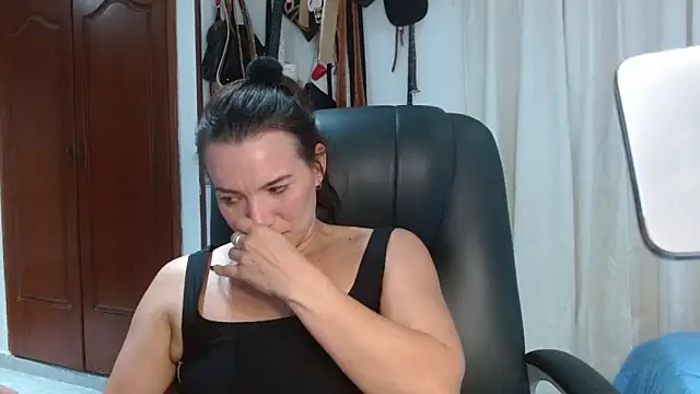 valery fitt online show from 04-19-26, 12:33